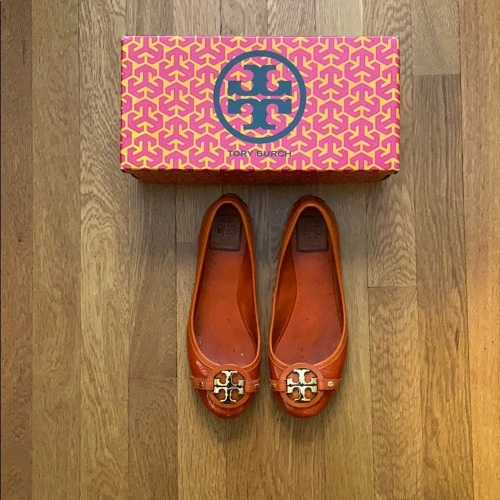 Tory Burch Aden Ballet Flats - Equestrian Orange Patent Leather - Size 7.5